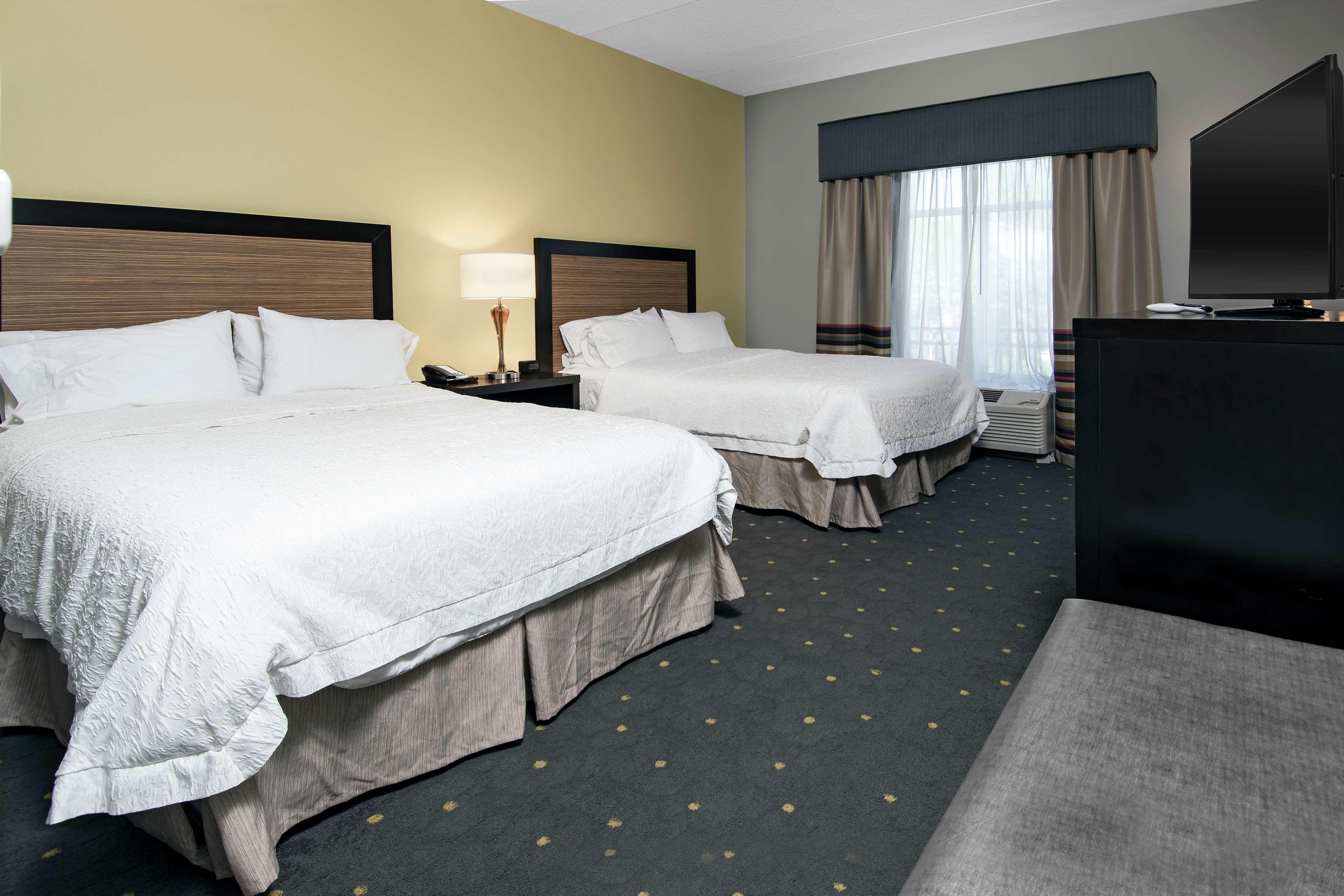 Hampton Inn & Suites - Raleigh Downtown Esterno foto