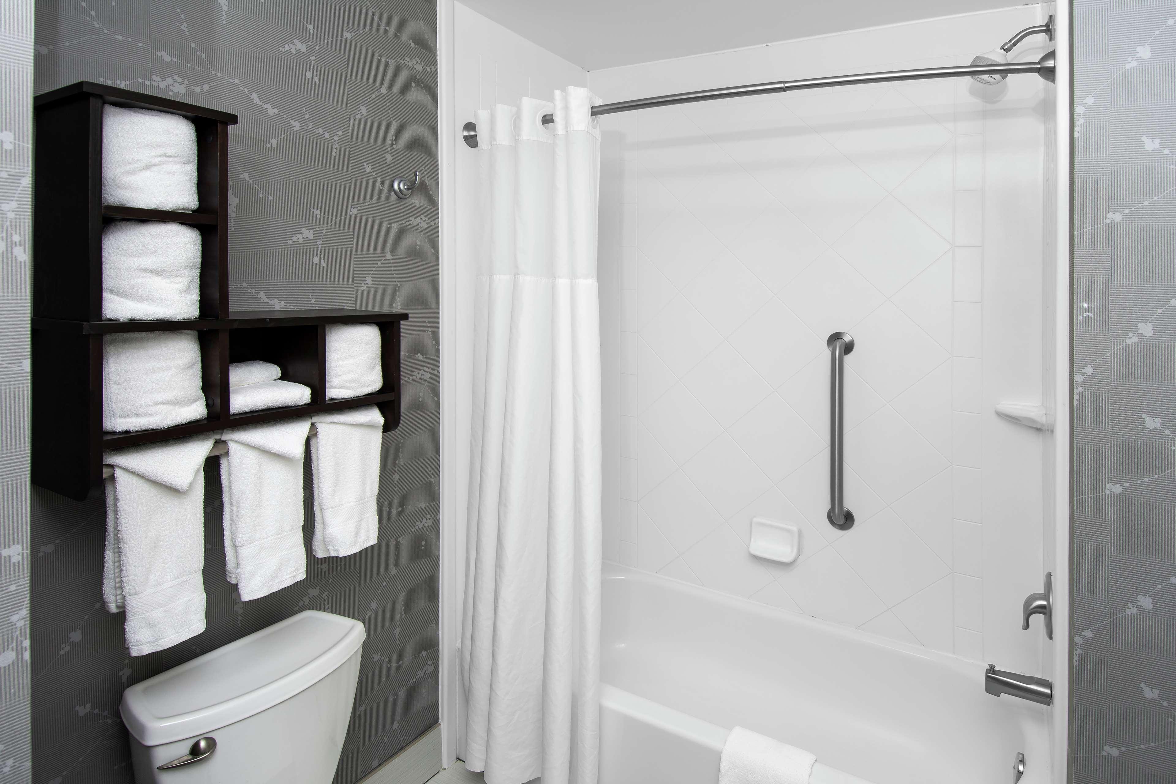 Hampton Inn & Suites - Raleigh Downtown Esterno foto