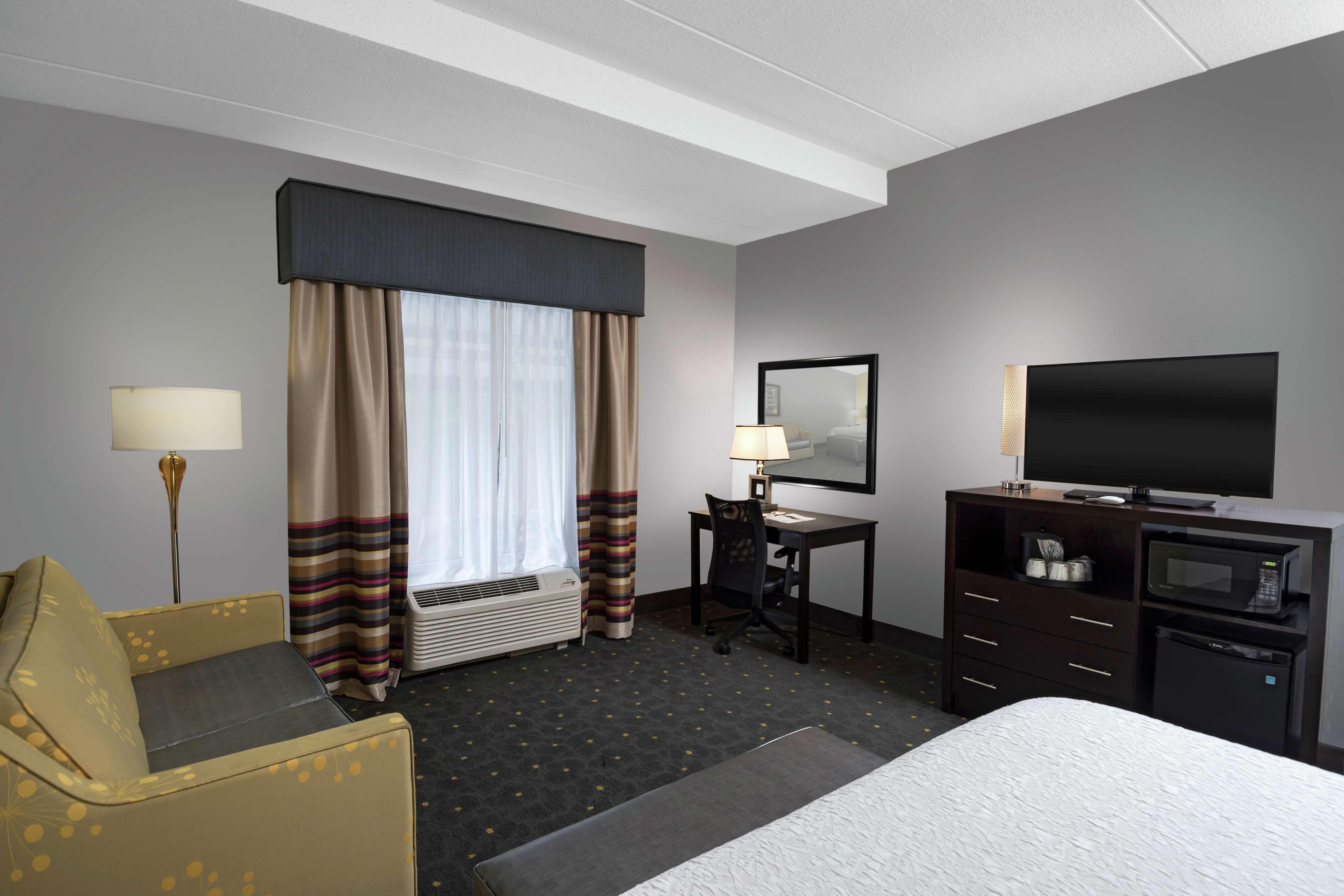 Hampton Inn & Suites - Raleigh Downtown Esterno foto