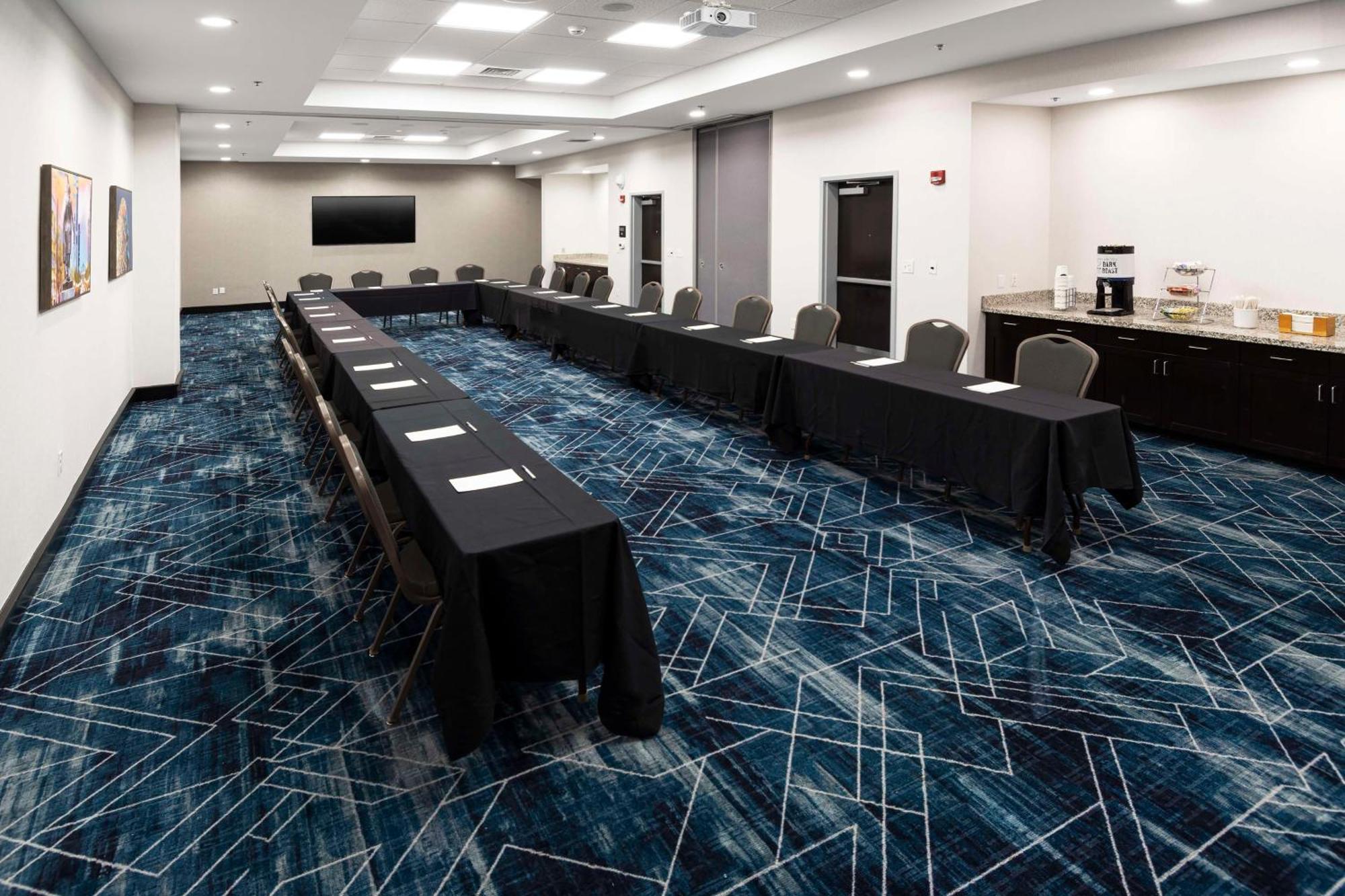 Hampton Inn & Suites - Raleigh Downtown Esterno foto
