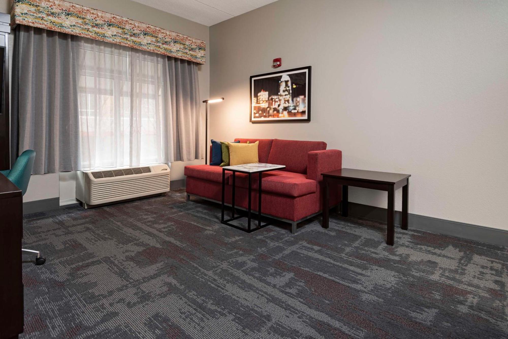 Hampton Inn & Suites - Raleigh Downtown Esterno foto