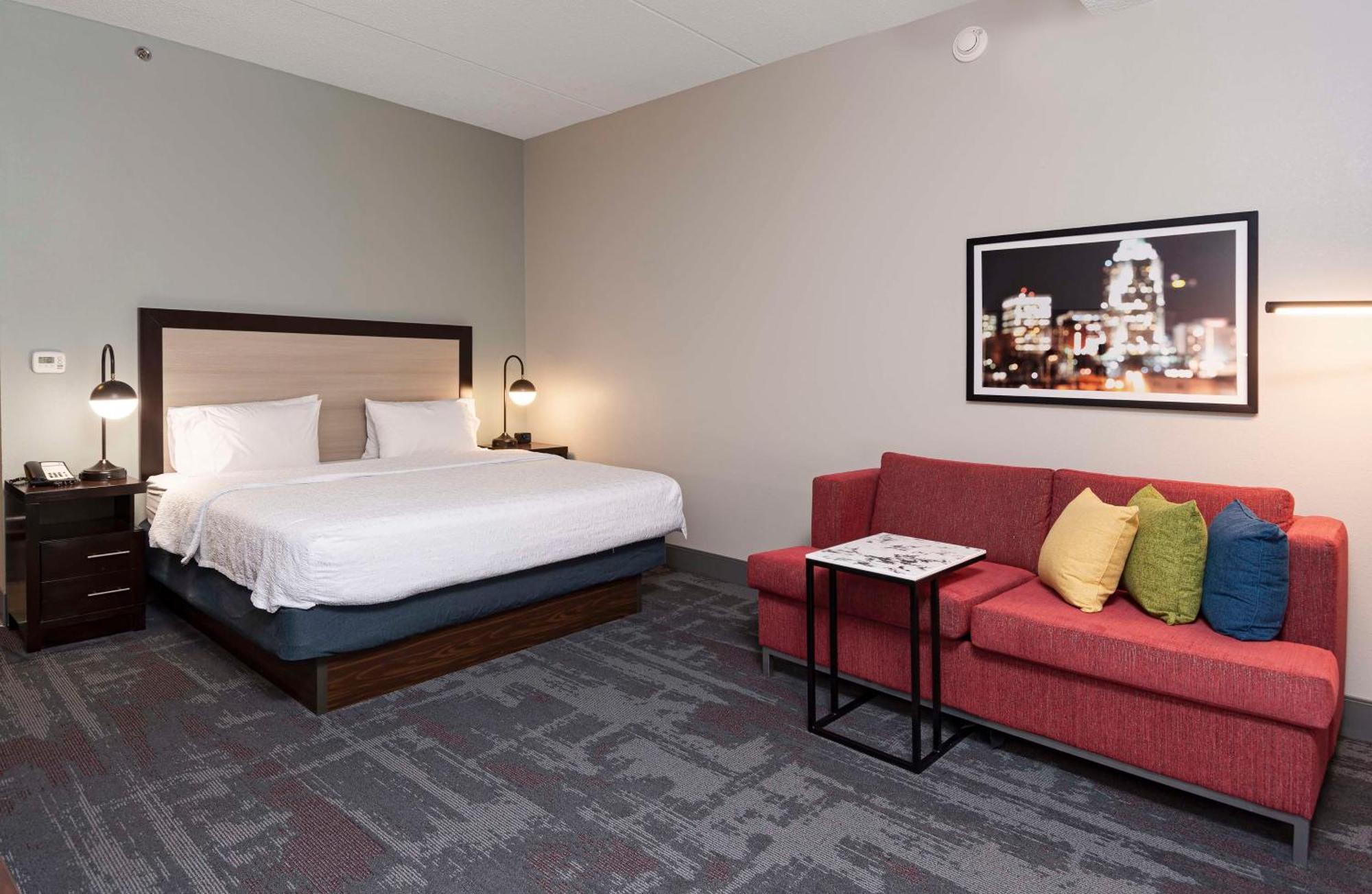 Hampton Inn & Suites - Raleigh Downtown Esterno foto