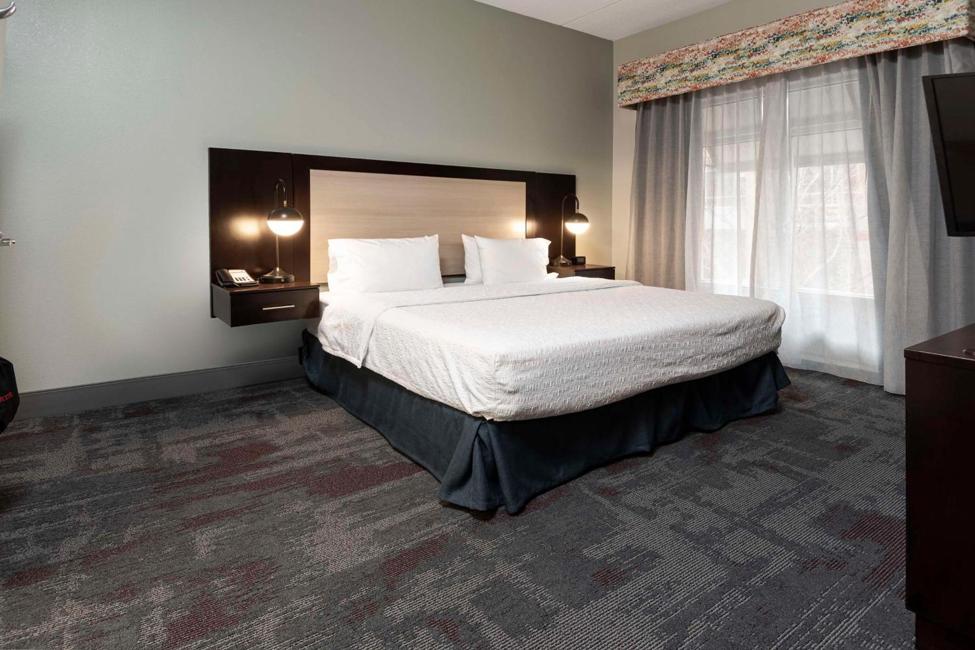 Hampton Inn & Suites - Raleigh Downtown Esterno foto