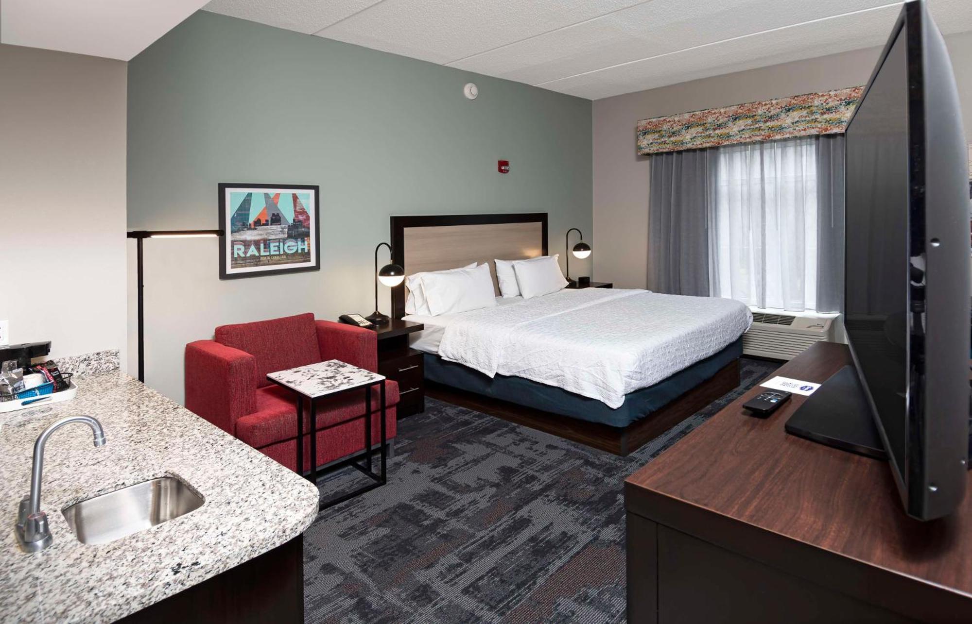 Hampton Inn & Suites - Raleigh Downtown Esterno foto