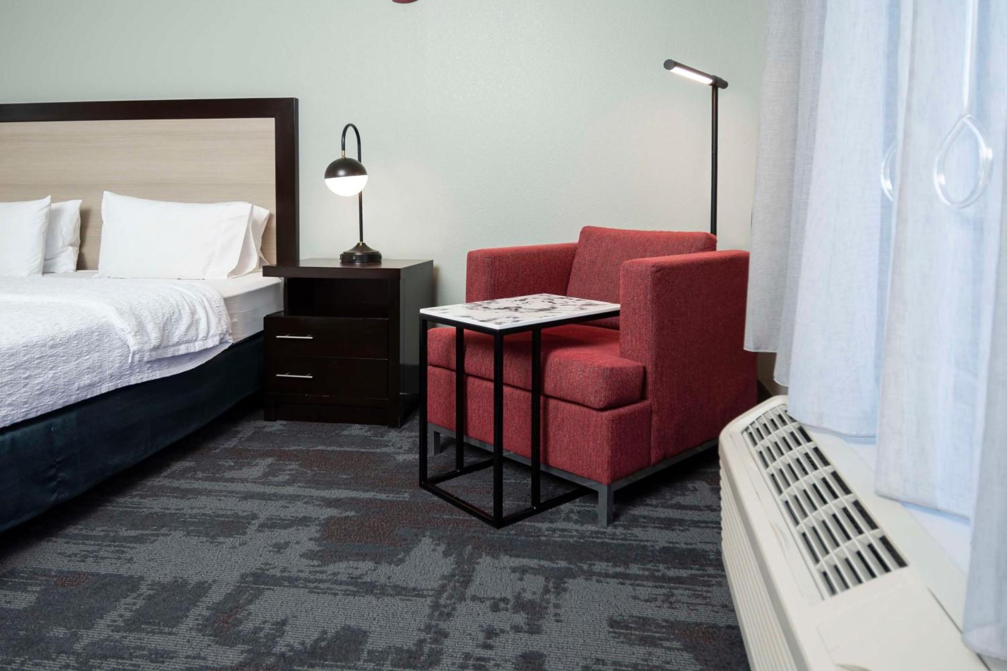 Hampton Inn & Suites - Raleigh Downtown Esterno foto