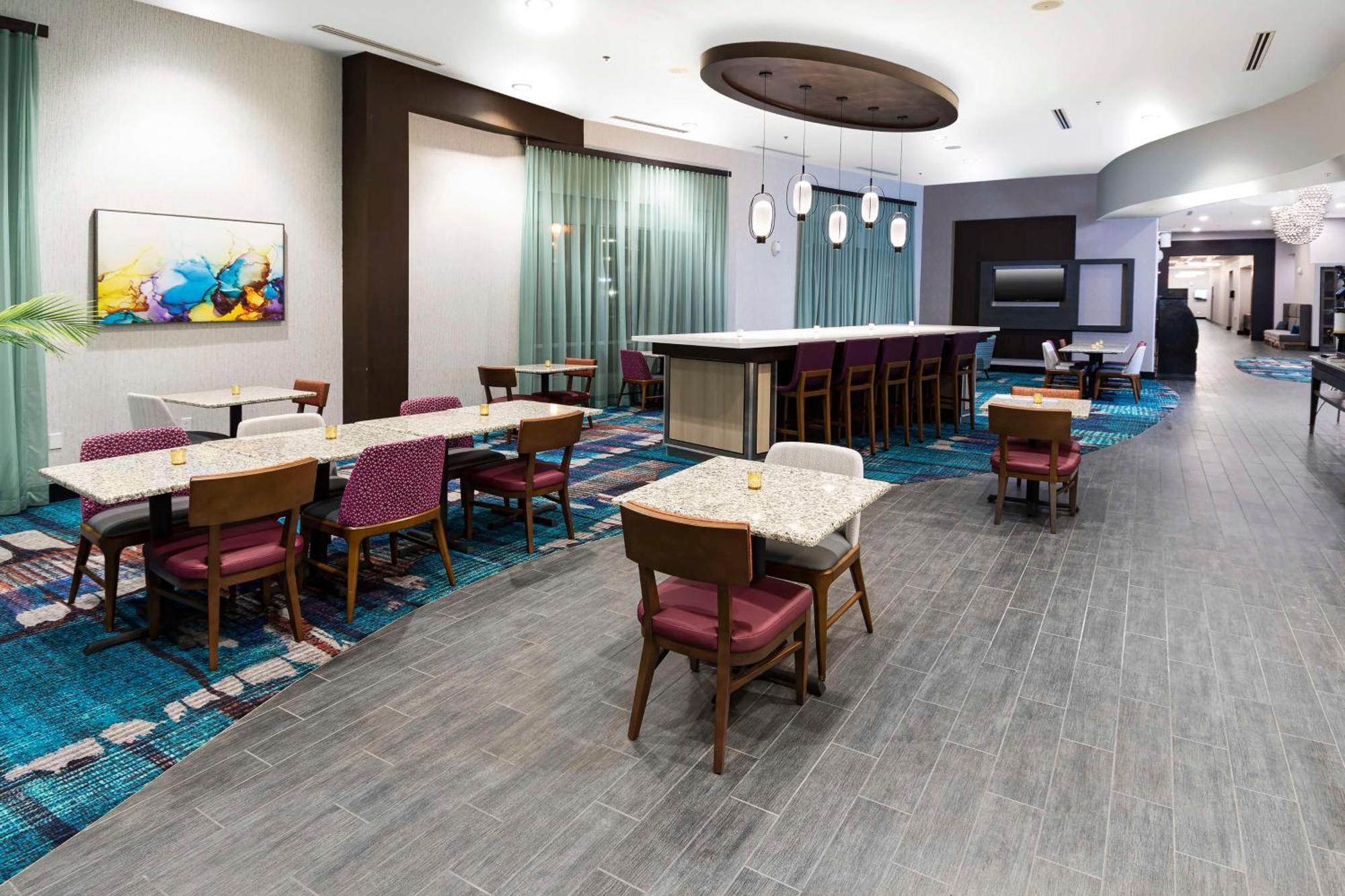 Hampton Inn & Suites - Raleigh Downtown Esterno foto