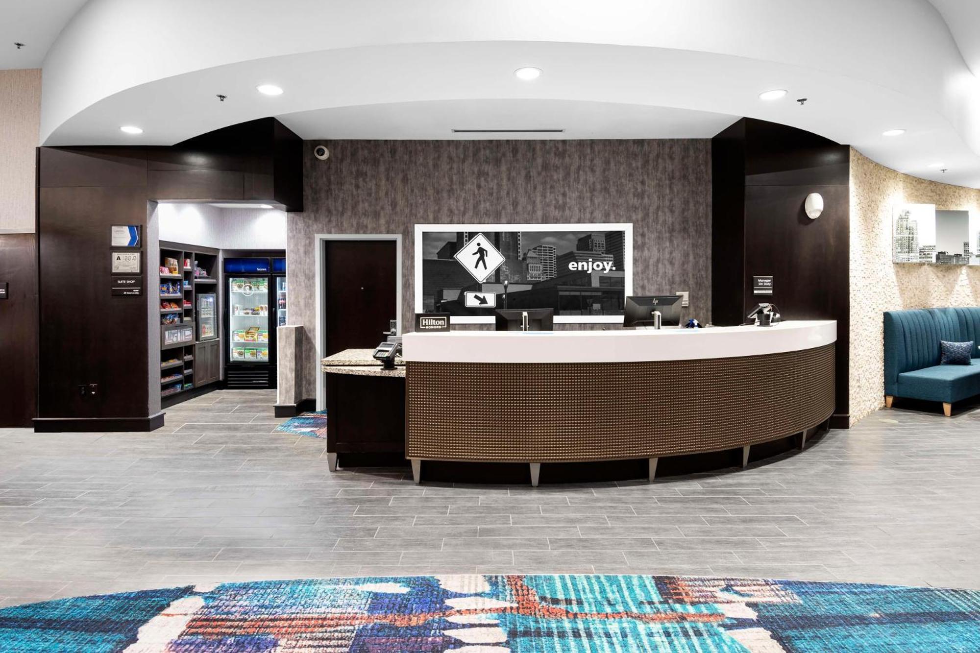 Hampton Inn & Suites - Raleigh Downtown Esterno foto