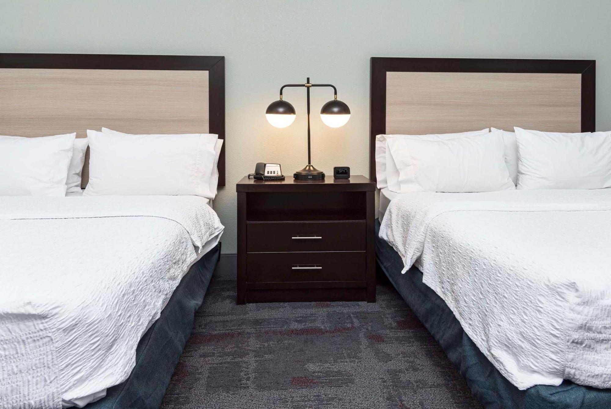Hampton Inn & Suites - Raleigh Downtown Esterno foto